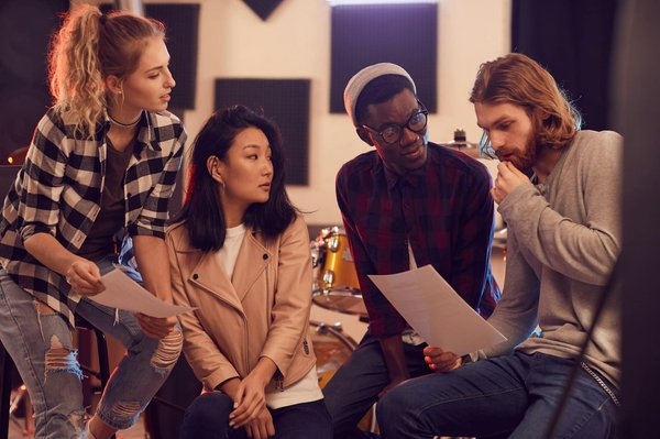 Comment évaluer les besoins en bande passante pour un réseau d'entreprise avec une utilisation intensive du cloud?